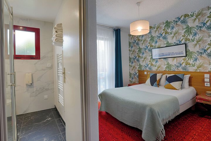 Room 43 of 191