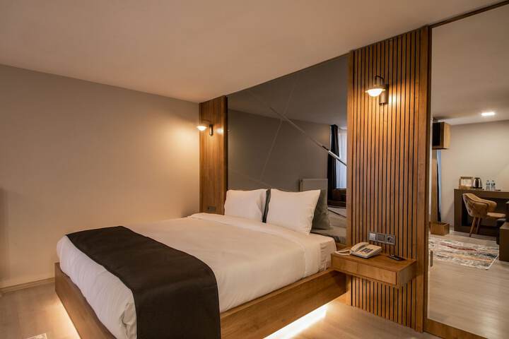 Room 6 of 54