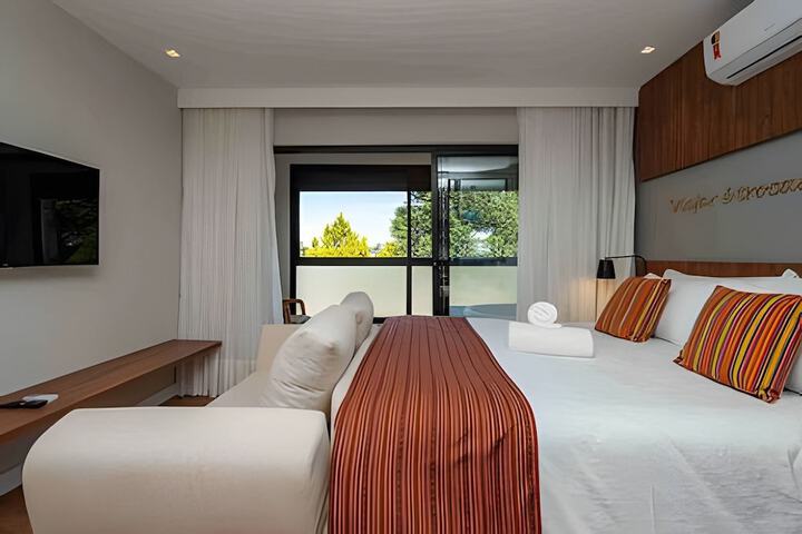 Room 2 of 26