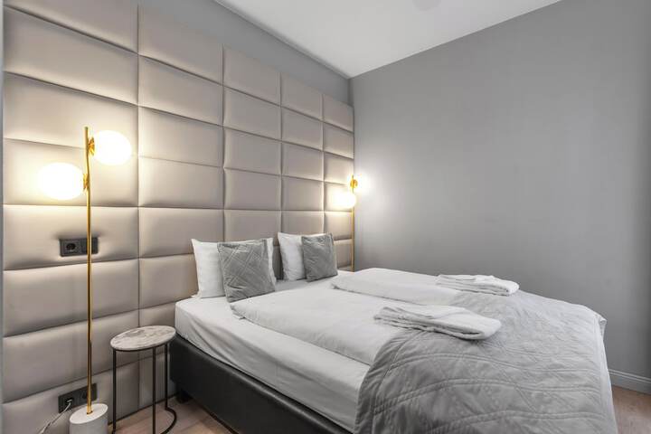 Room 42 of 82