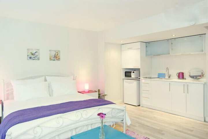 Room 26 of 42