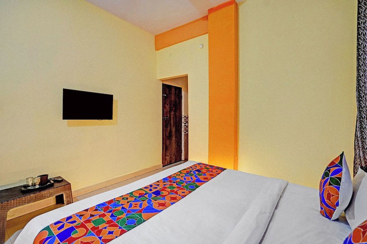 Room 16 of 24