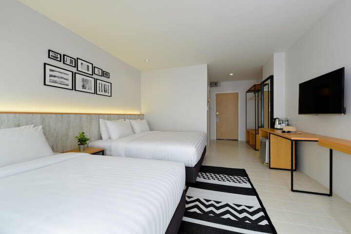Room 32 of 63