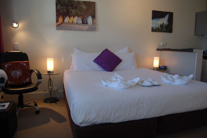 Room 3 of 20