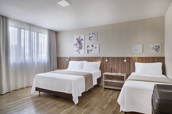 Room 5 of 84
