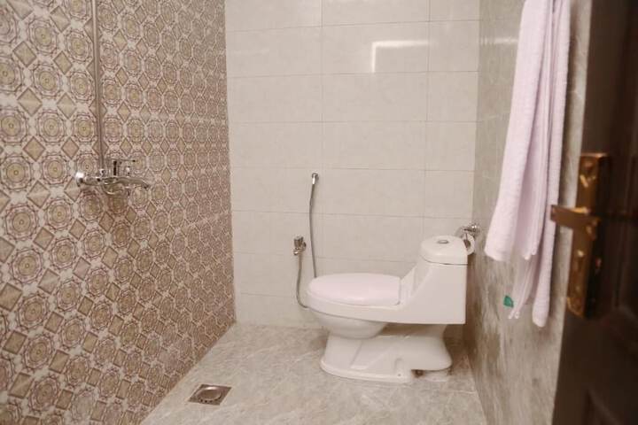 Room 15 of 17