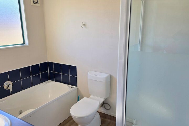 Room 16 of 22