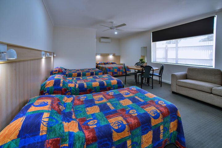 Room 42 of 89