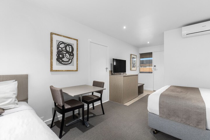 Room 48 of 120