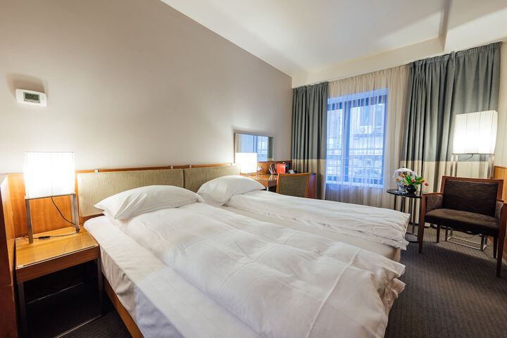 Room 70 of 156