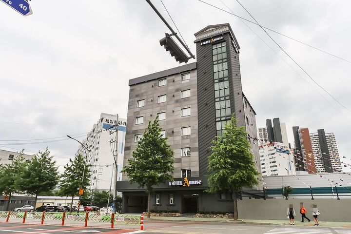 Hotel 5 of 67