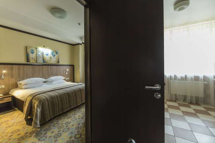 Room 26 of 113