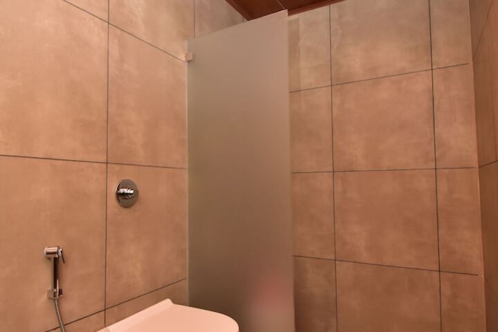 Room 18 of 26