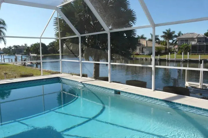 Pool 14 of 24