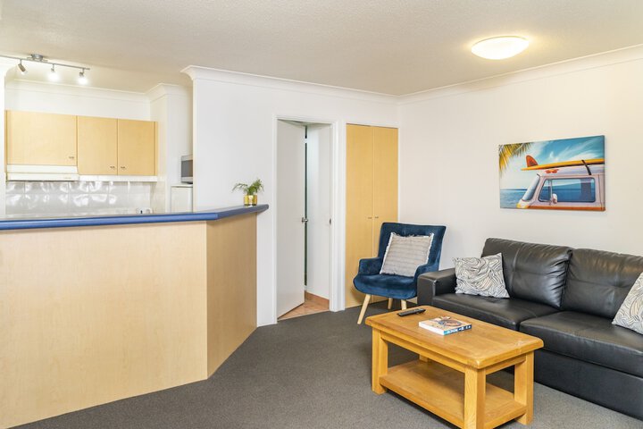 Room 15 of 37