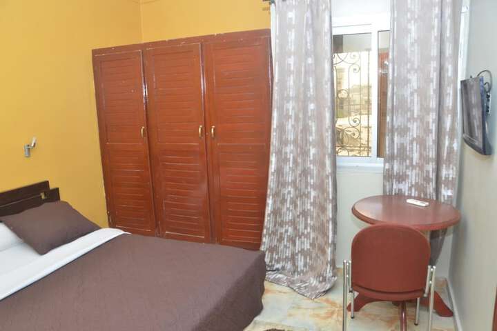 Room 25 of 52