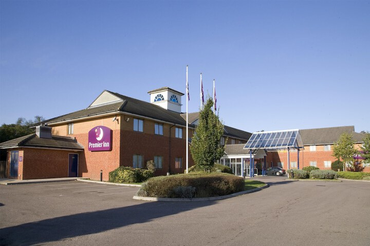 Premier Inn Luton South - M1 J9