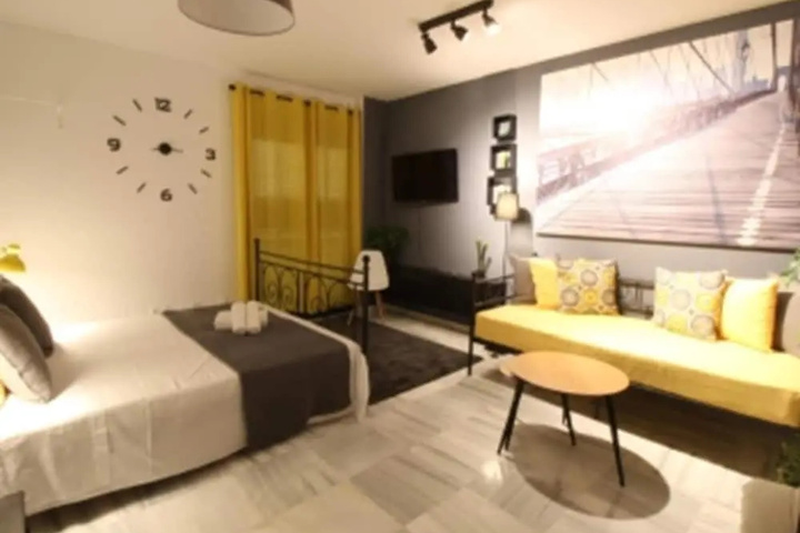 Room 4 of 14