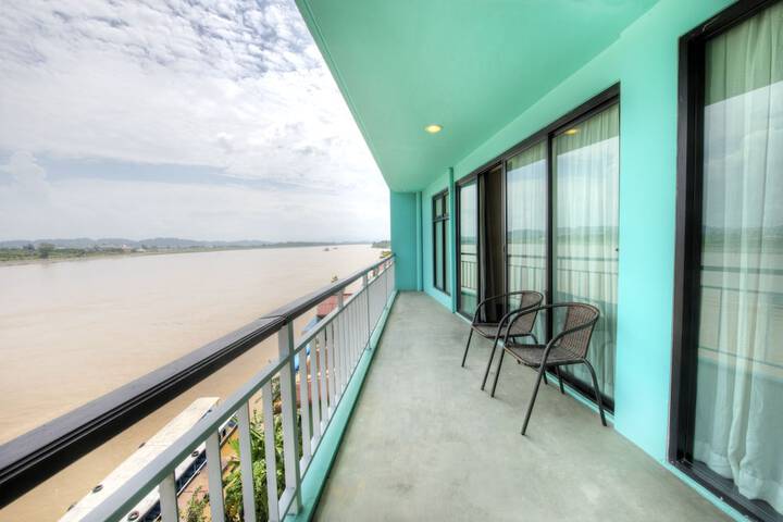 Terrace/Patio 33 of 61
