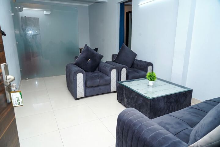Room 13 of 23