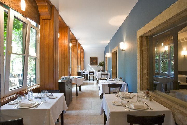 Dining 60 of 81