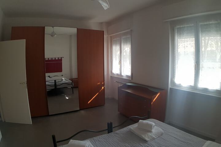 Room 21 of 103
