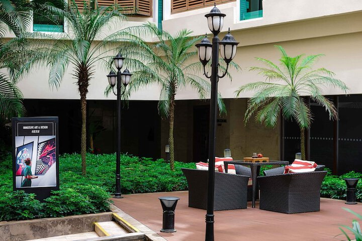 Hotel Exterior 88 of 103