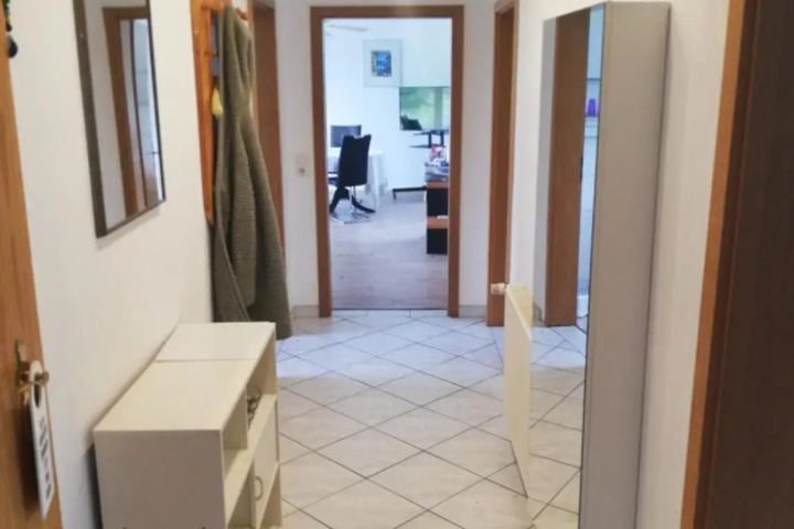Room 4 of 11