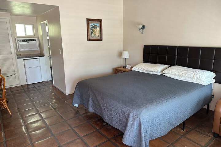 Room 8 of 53