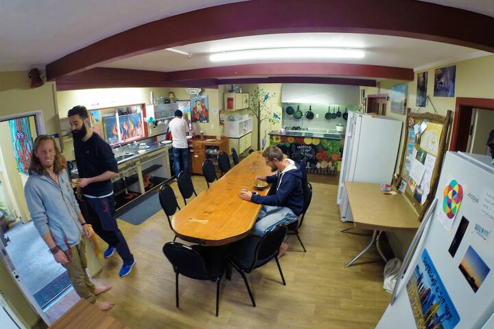 Room 14 of 32
