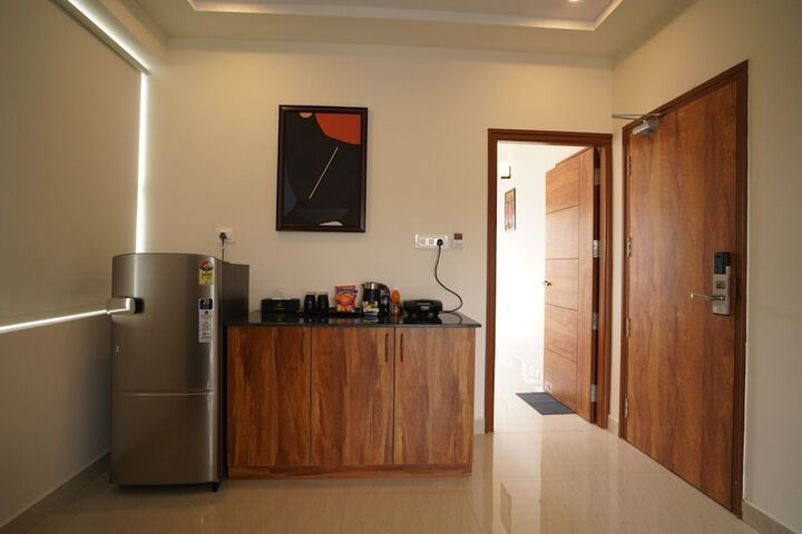 Room 10 of 31