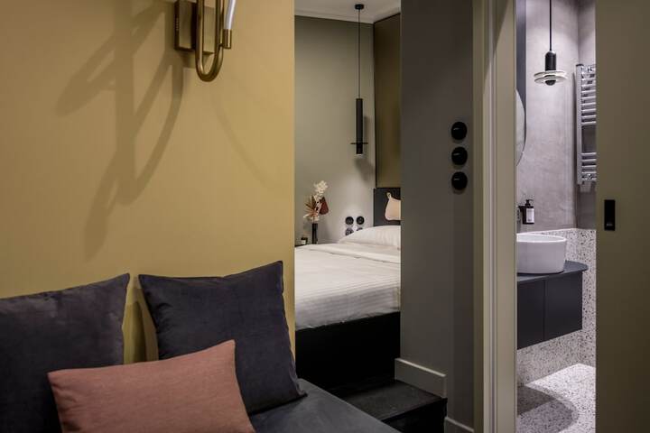 Room 25 of 54
