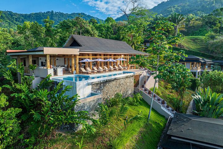Photo of Tiki Villas Rainforest Lodge & Spa