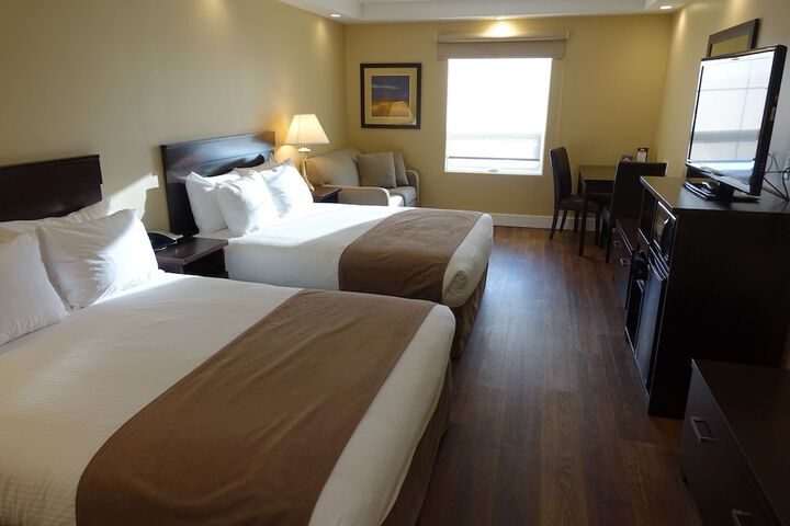 Room 27 of 62