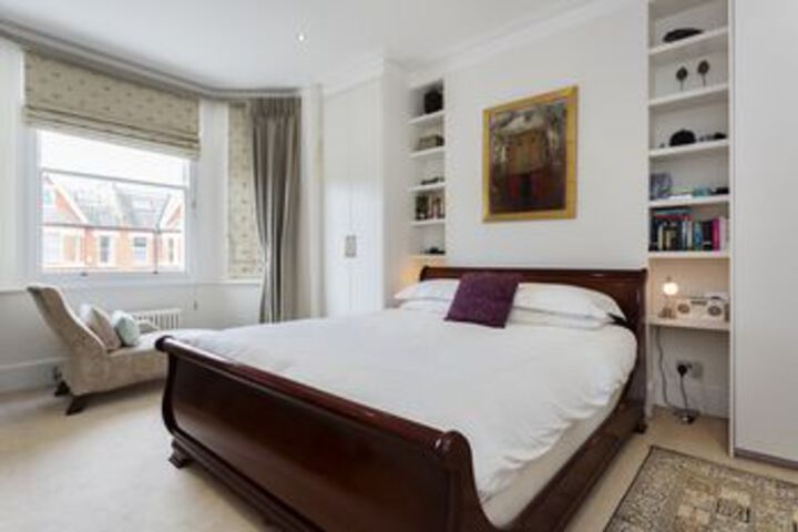 Room 8 of 28