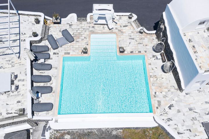 Pool 70 of 144