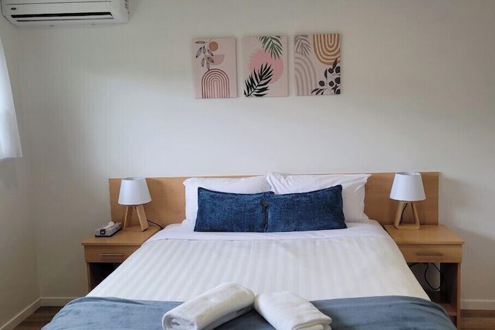 Room 13 of 44