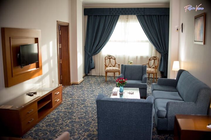 Room 14 of 50