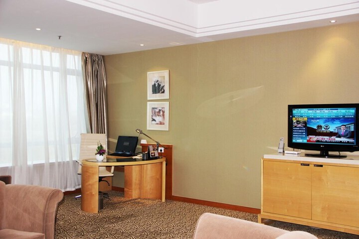 Room 18 of 53