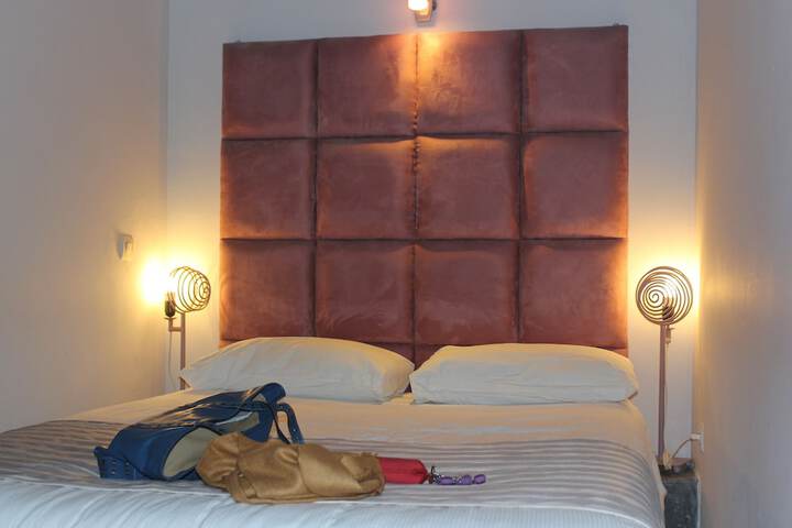Room 4 of 52