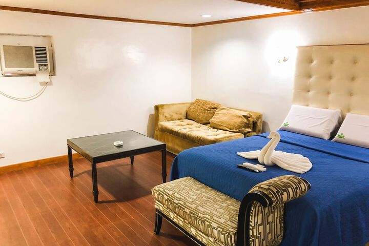 Room 21 of 31