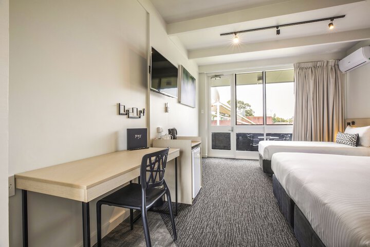 Room 4 of 45