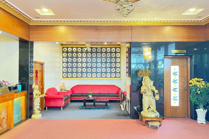 Hotel Interior 4 of 59