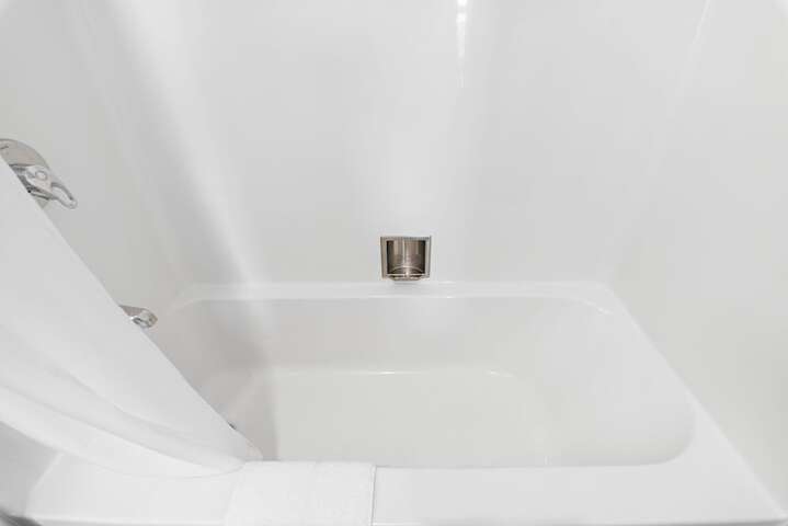 Room 53 of 232