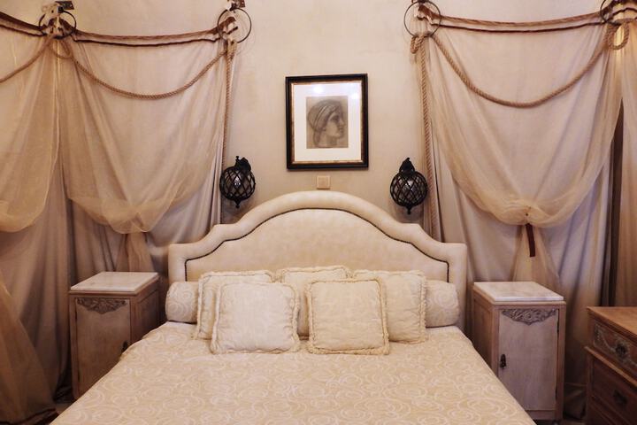 Room 14 of 142