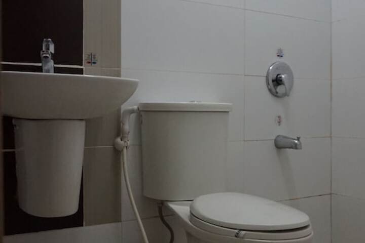 Room 15 of 27