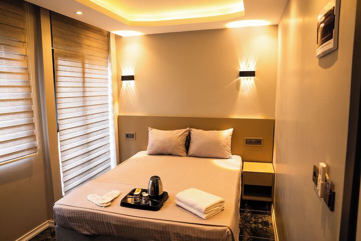 Room 4 of 31