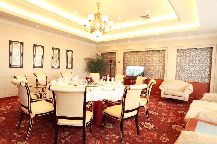 Dining 87 of 121