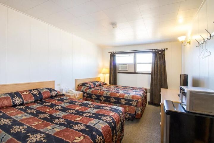 Room 11 of 34