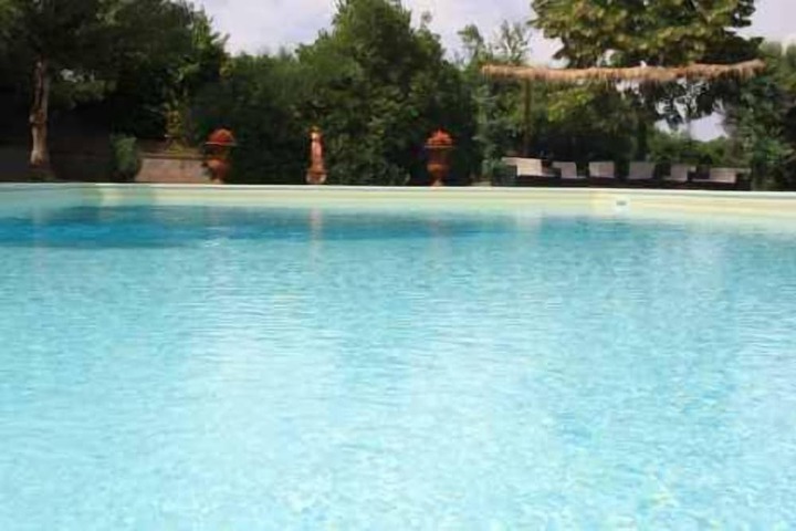 Pool 41 of 70
